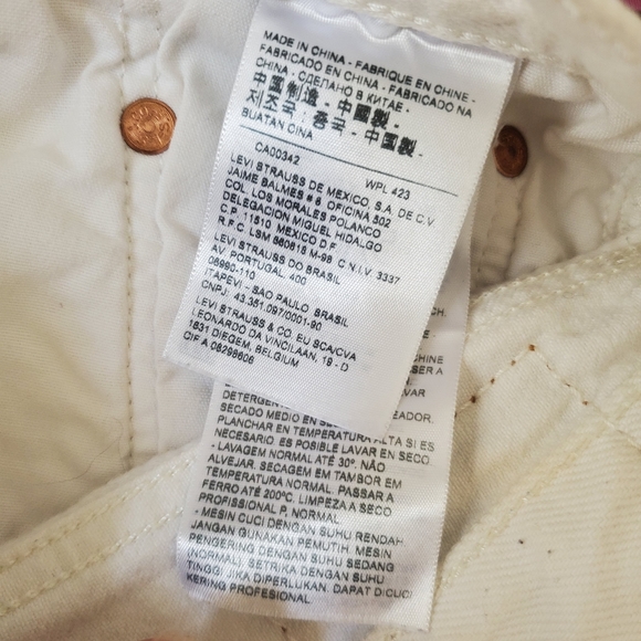 EUC Levi's Distressed Button Fly White 501 Denim Jean Shorts - Picture 10 of 11